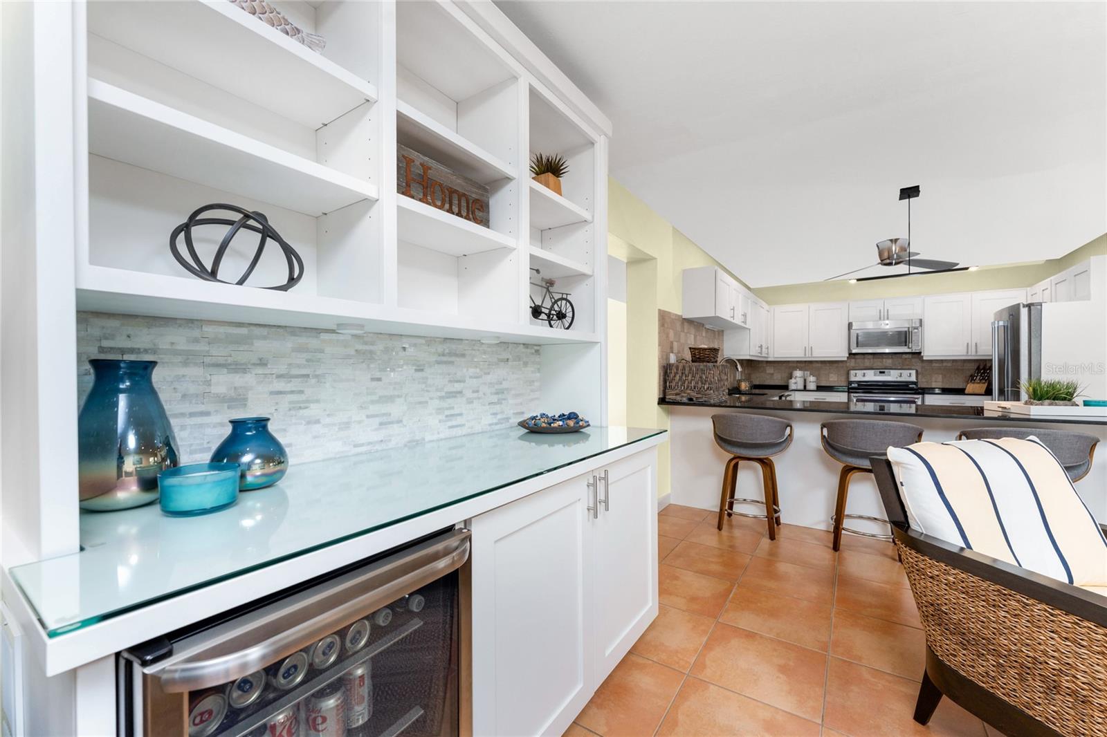 Image 18 of 79 For 3230 South Shore Drive 33b