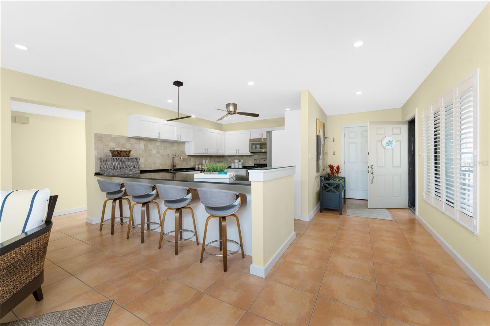 Image 19 of 79 For 3230 South Shore Drive 33b