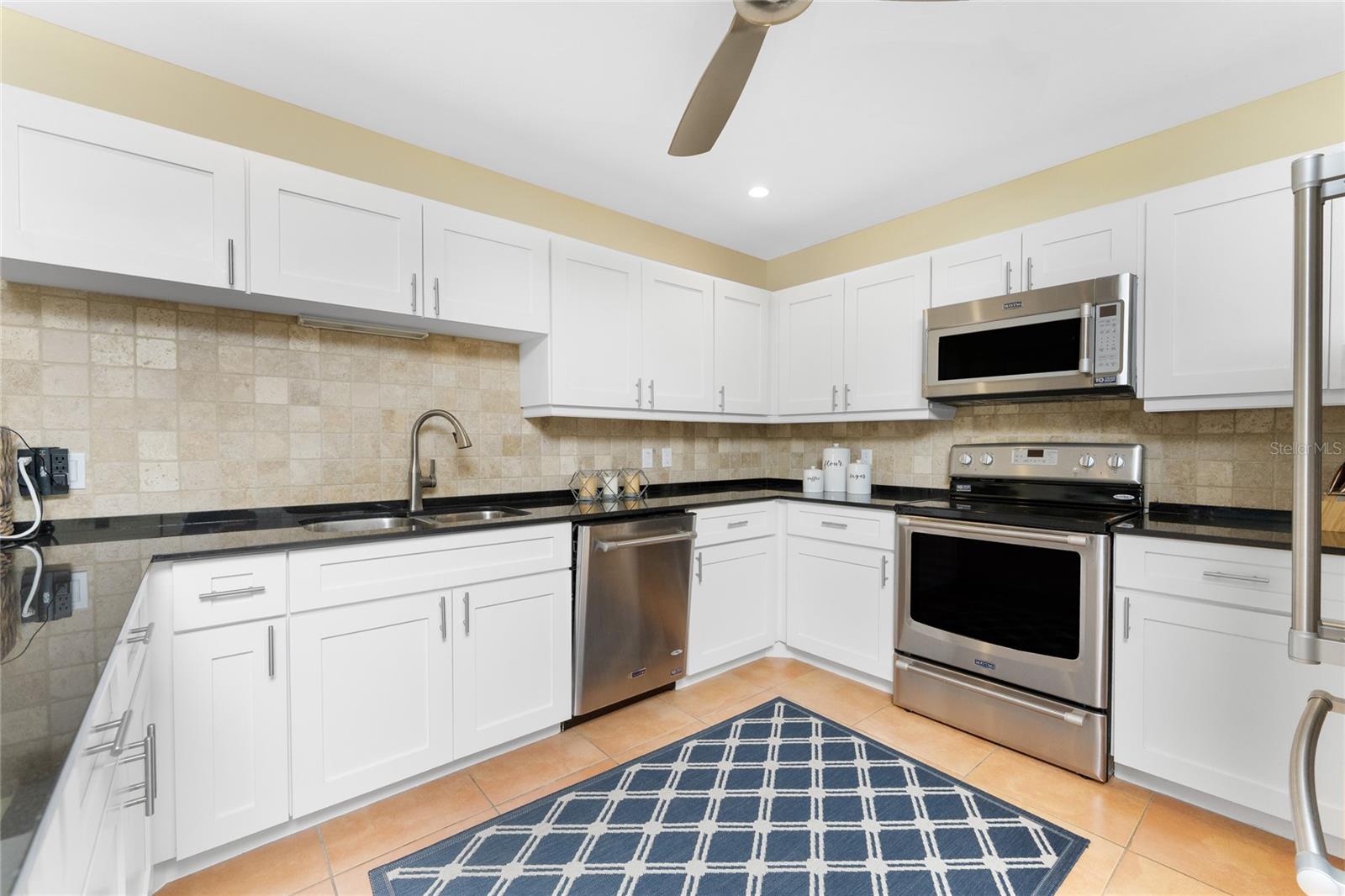 Image 20 of 79 For 3230 South Shore Drive 33b