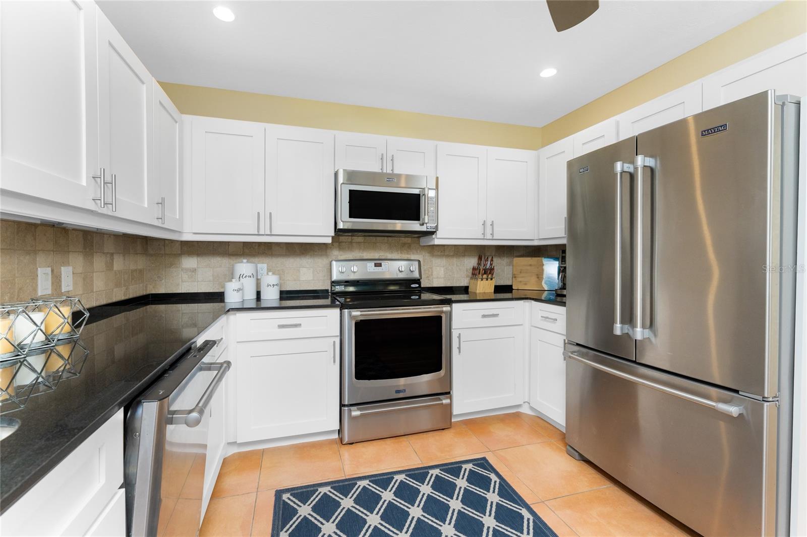 Image 21 of 79 For 3230 South Shore Drive 33b