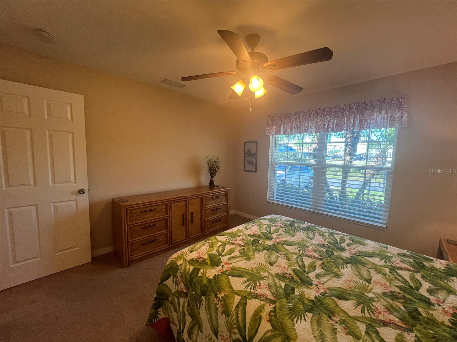 Image 21 of 36 For 12660 Lakeside Drive