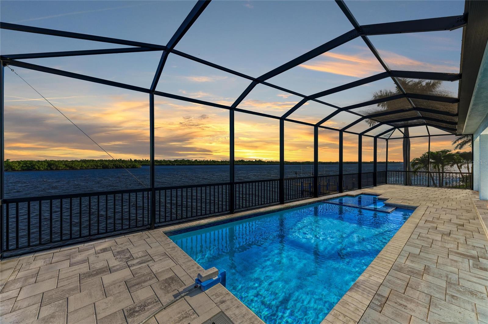 Image 4 of 72 For 3564 Peace River Drive