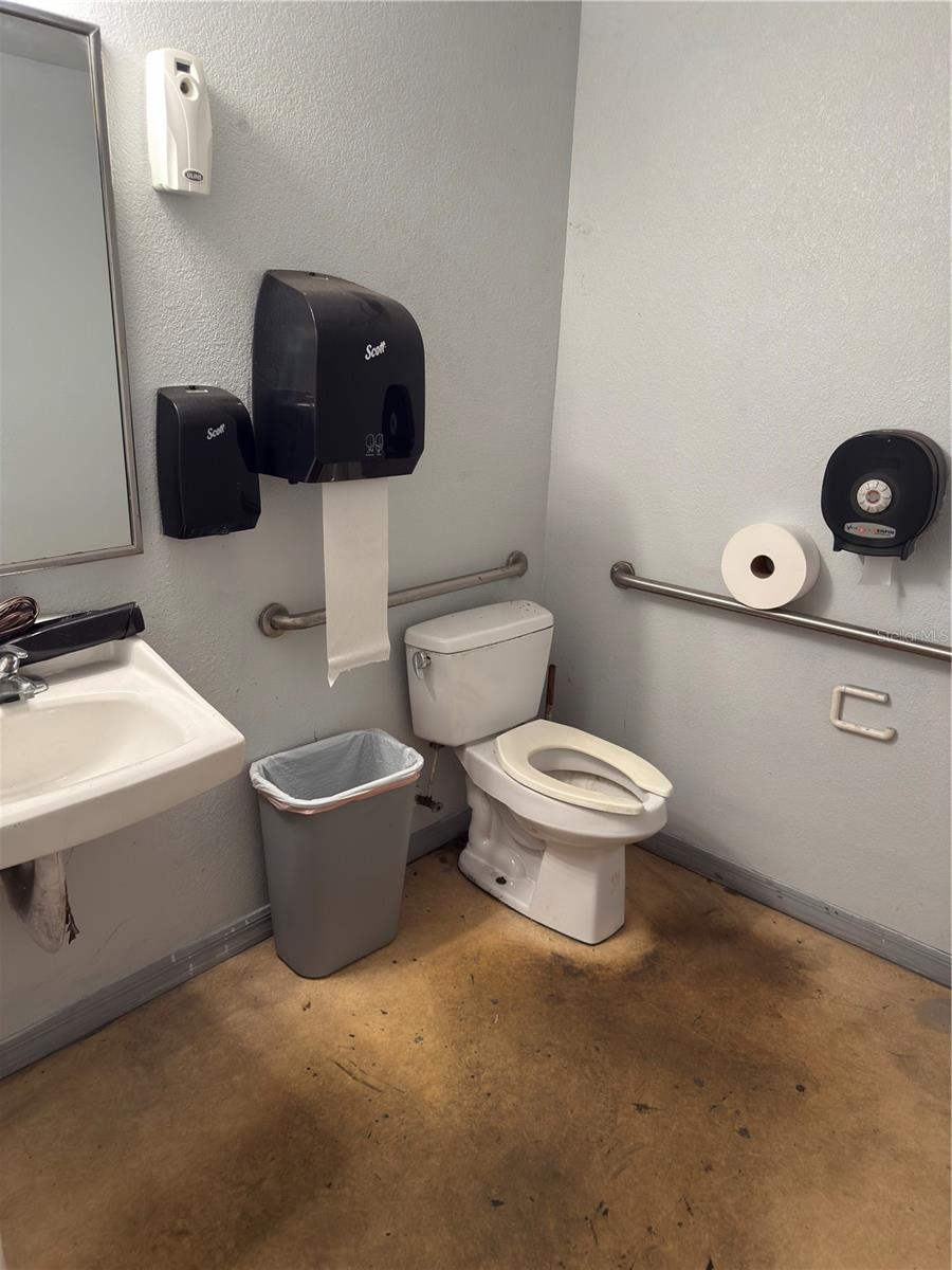 Image 10 of 10 For 5469 Williamsburg Drive