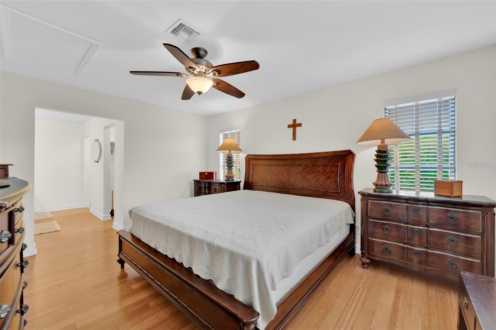 Image 25 of 42 For 14501 Old Olga Road