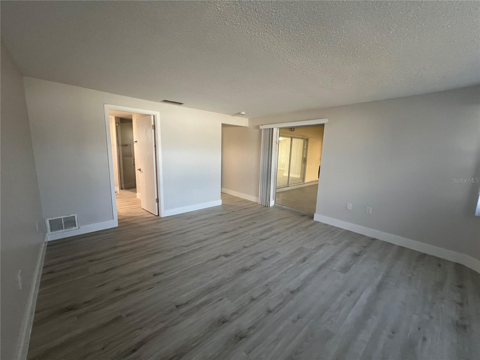 Image 10 of 24 For 22328 Yonkers Avenue