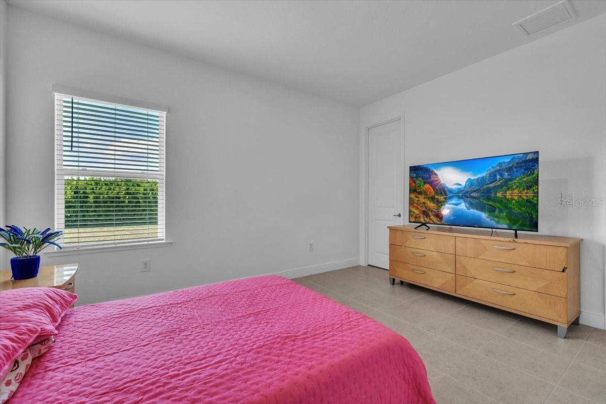 Image 28 of 44 For 2833 Gleason Parkway