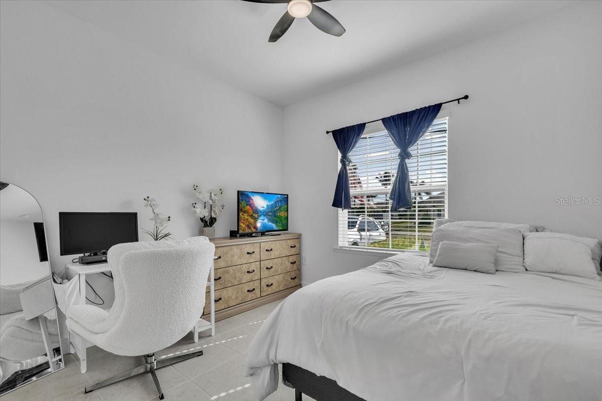 Image 29 of 44 For 2833 Gleason Parkway