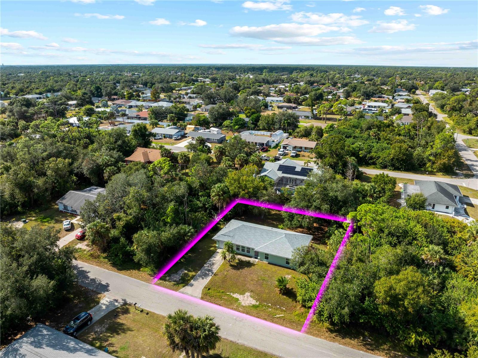 Image 3 of 52 For 780 Haleybury Street
