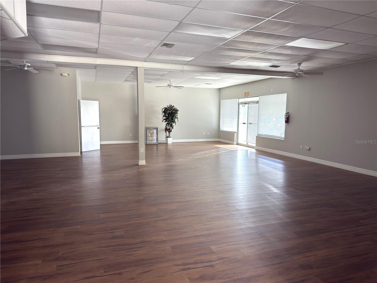 Image 4 of 8 For 3762 Tamiami Trail H