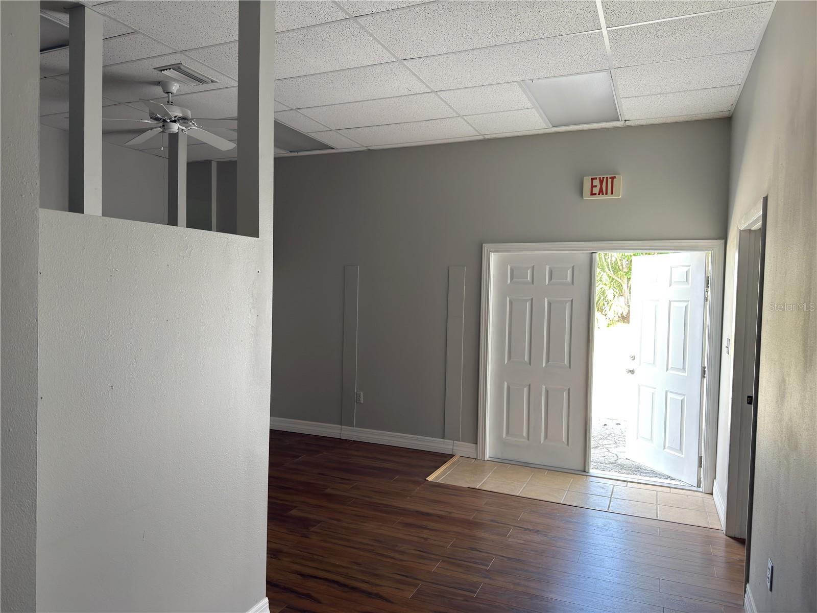 Image 6 of 8 For 3762 Tamiami Trail H