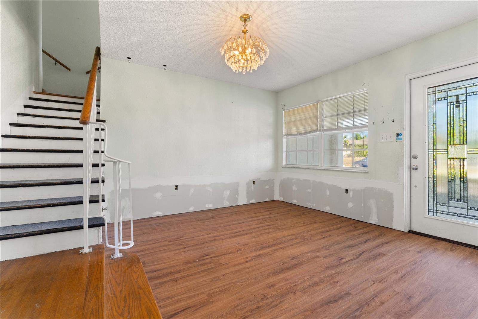 Image 3 of 42 For 3333 Wisteria Place