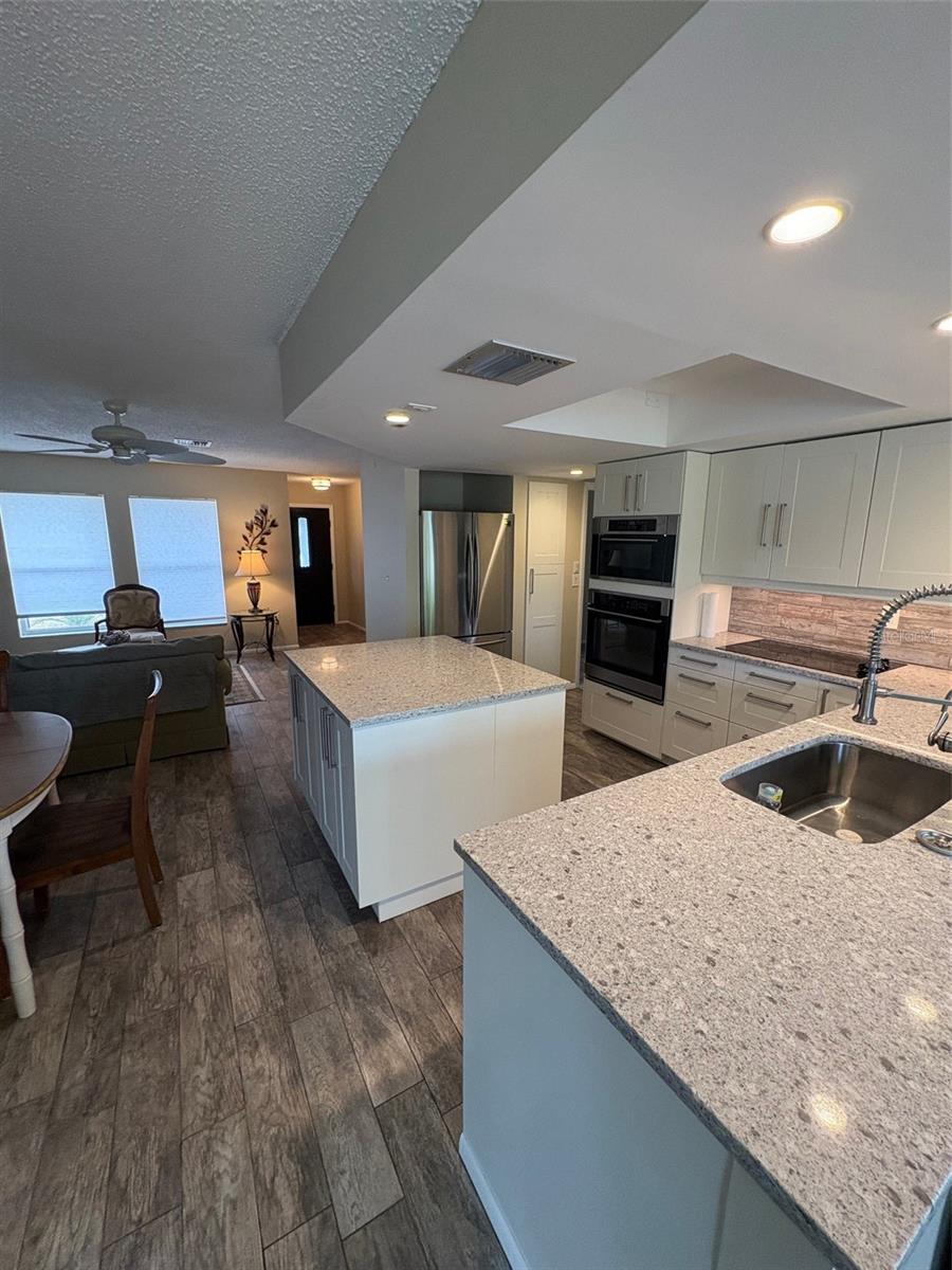 Image 25 of 55 For 947 Shasta Road