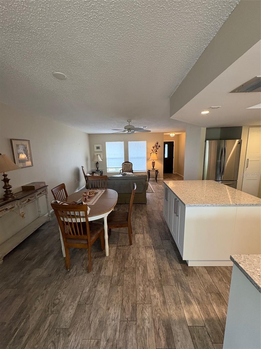 Image 29 of 55 For 947 Shasta Road