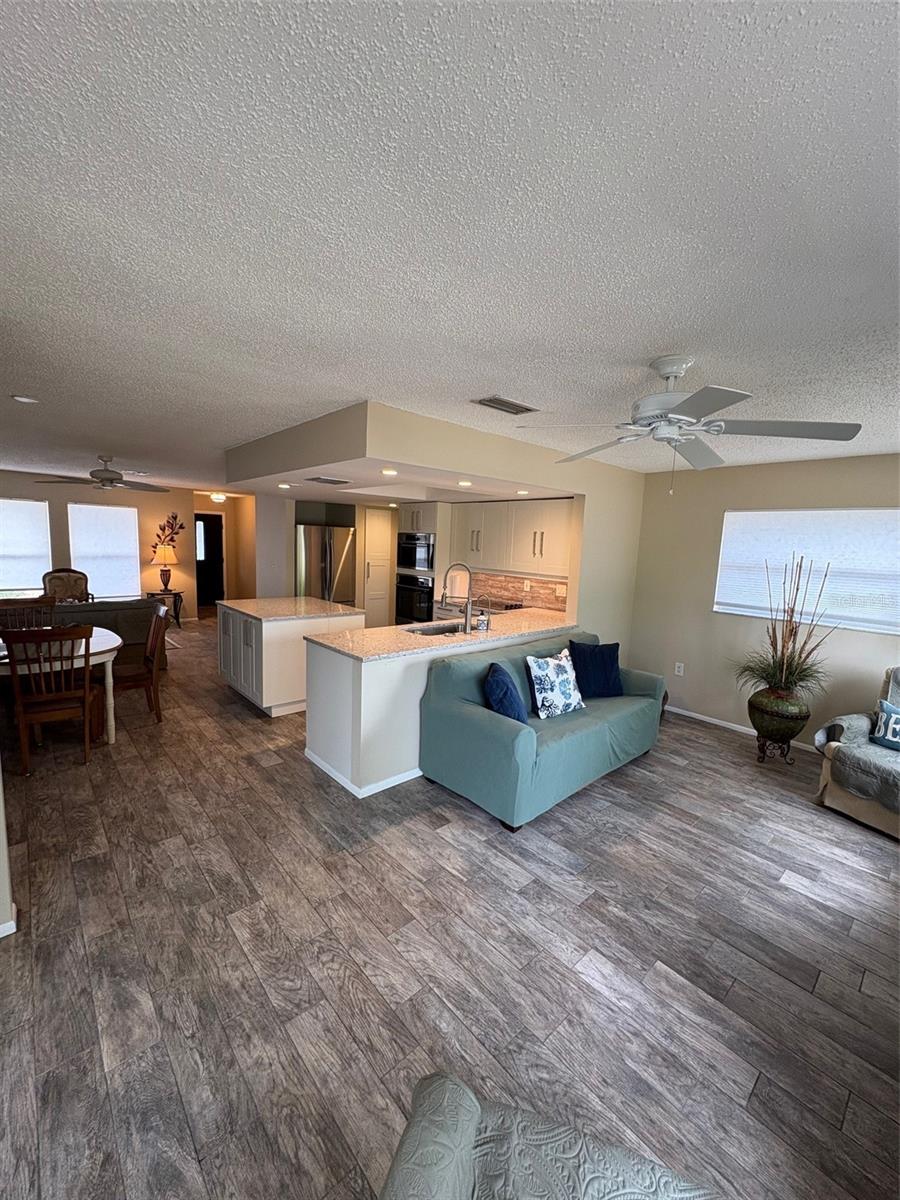 Image 31 of 55 For 947 Shasta Road