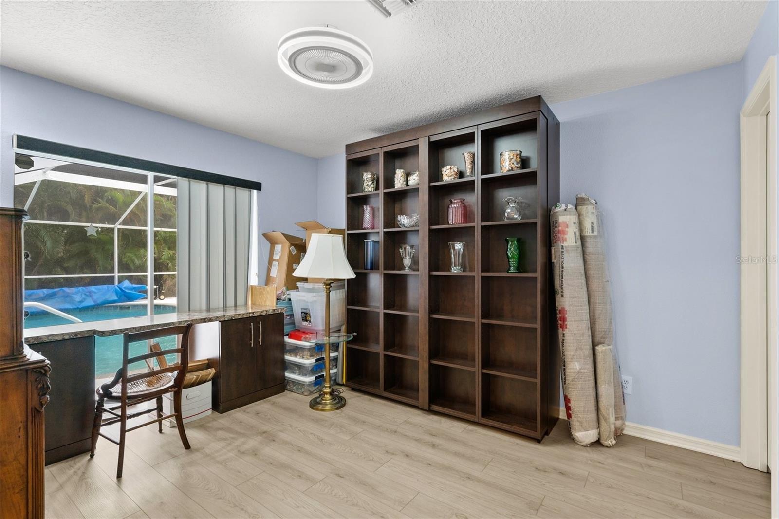 Image 27 of 39 For 840 Van Gogh Road