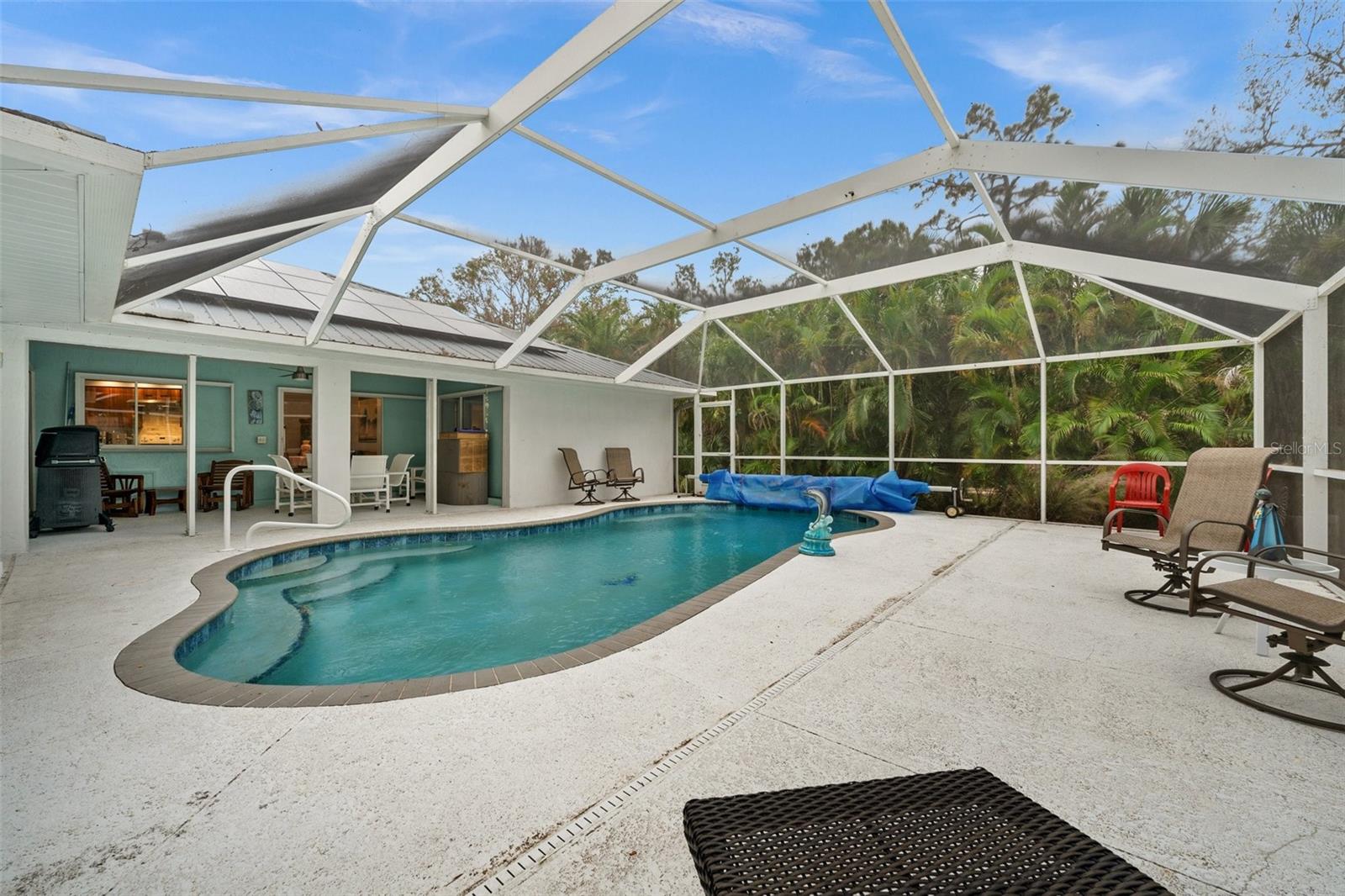 Image 33 of 39 For 840 Van Gogh Road