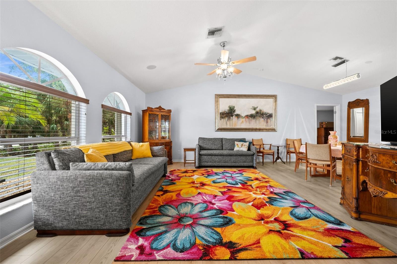 Image 6 of 39 For 840 Van Gogh Road