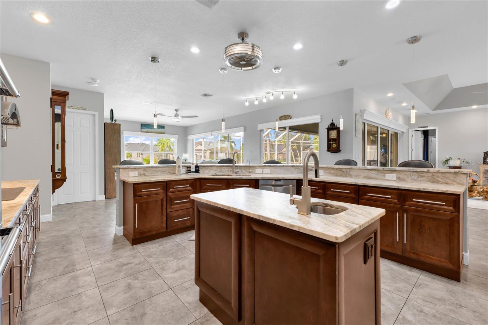 Image 17 of 90 For 3691 Whippoorwill Boulevard