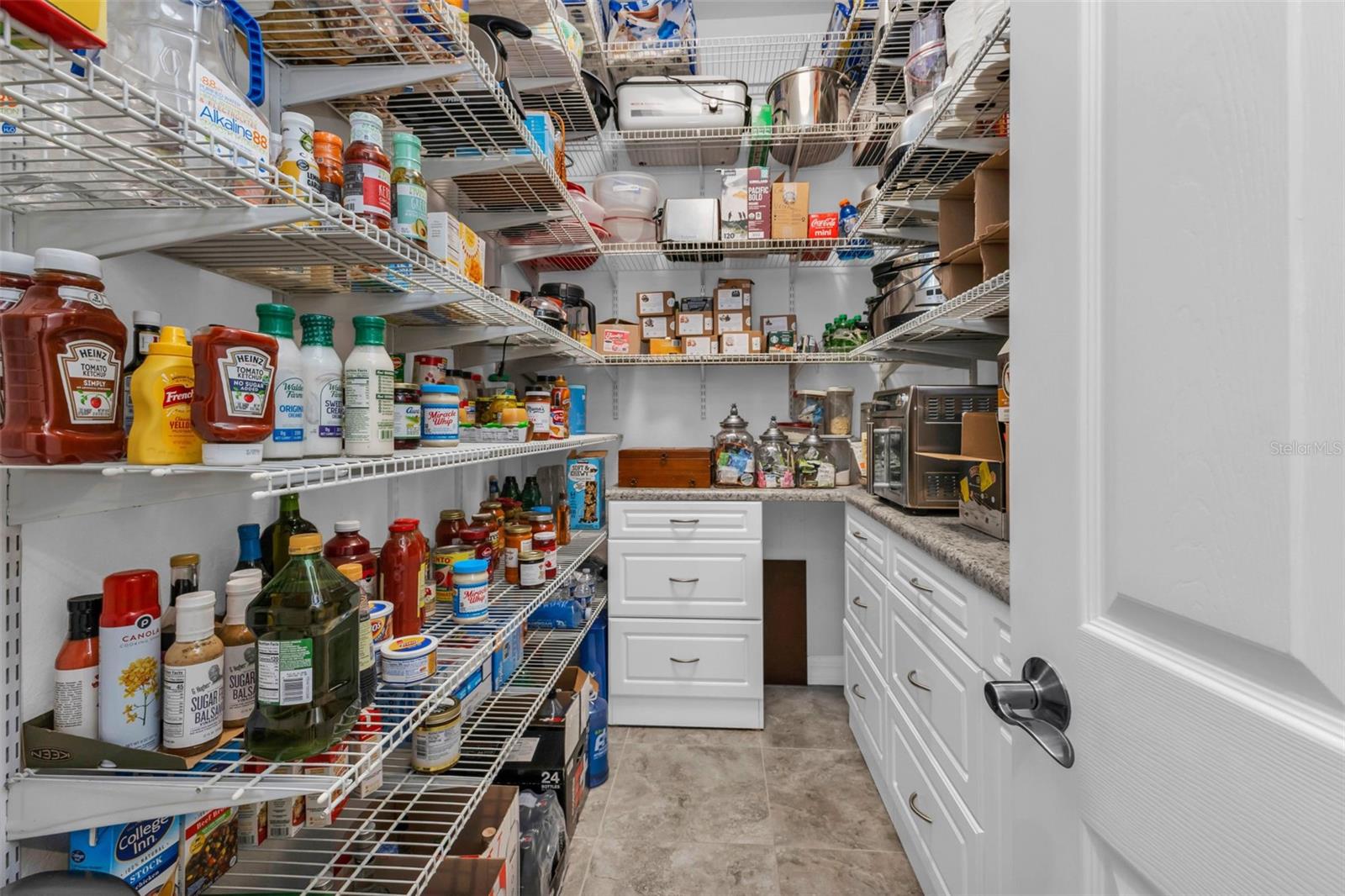 Image 19 of 90 For 3691 Whippoorwill Boulevard