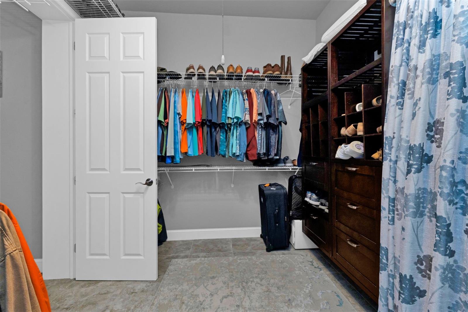 Image 33 of 90 For 3691 Whippoorwill Boulevard