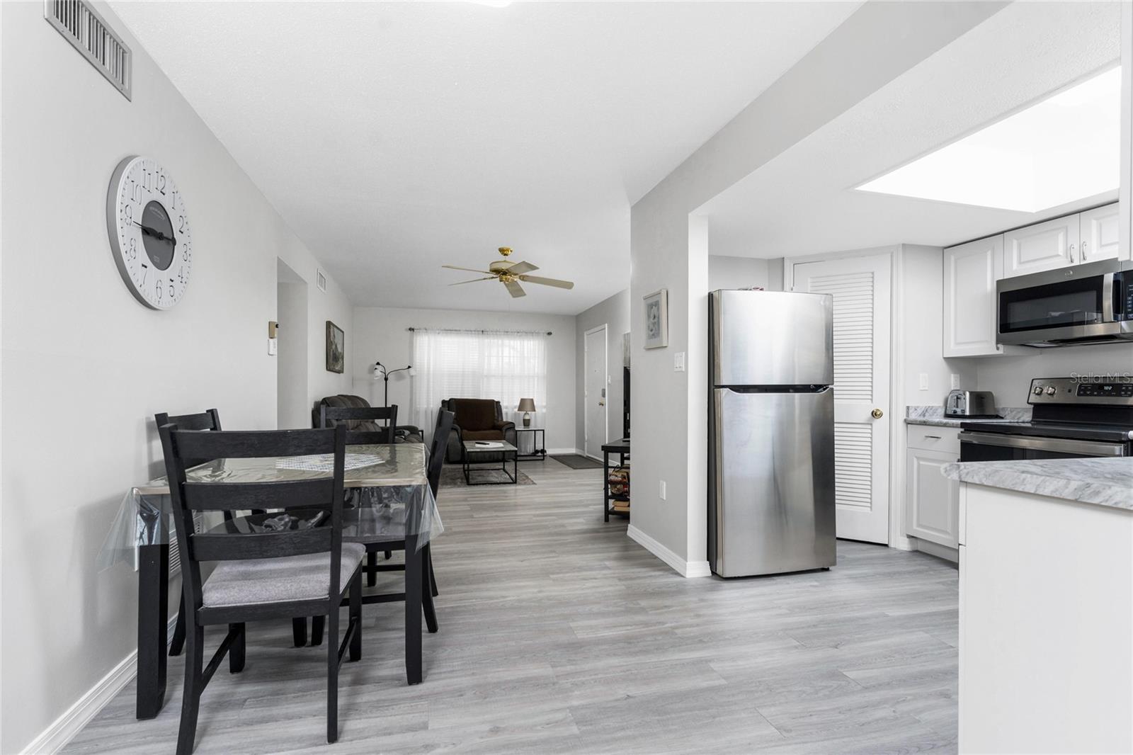 Image 11 of 38 For 4158 Tamiami Trail S8