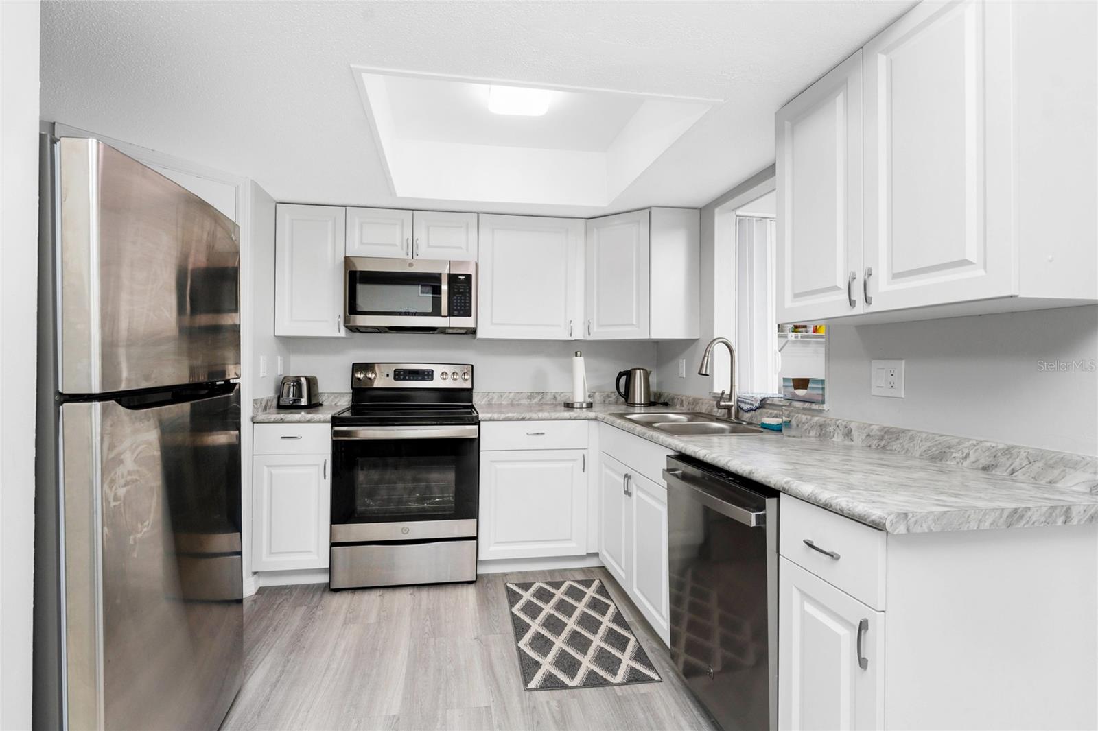 Image 17 of 38 For 4158 Tamiami Trail S8