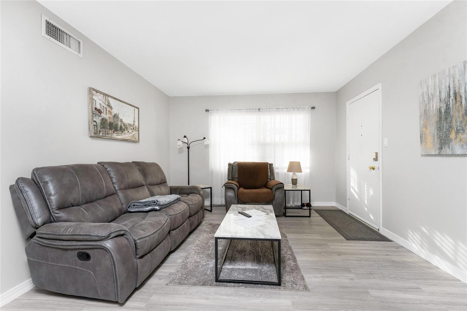 Image 6 of 38 For 4158 Tamiami Trail S8