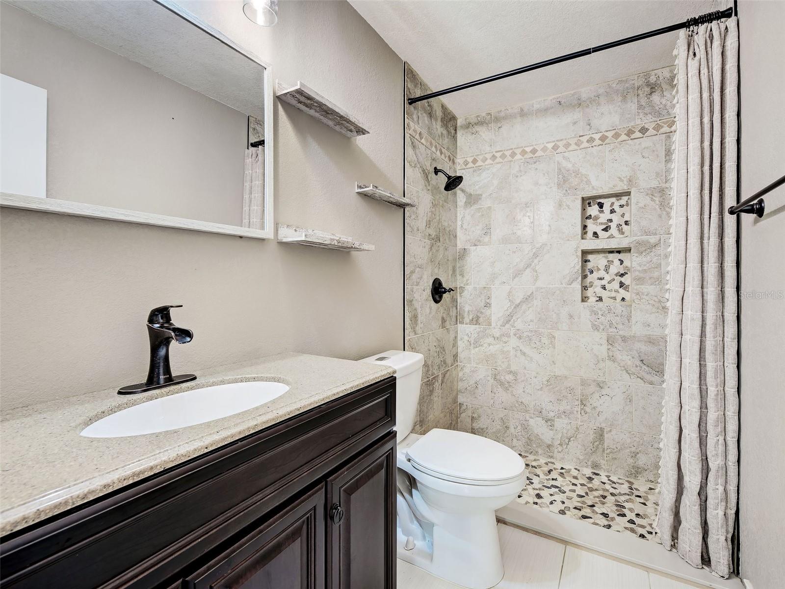 Image 18 of 40 For 5815 Spearman Circle