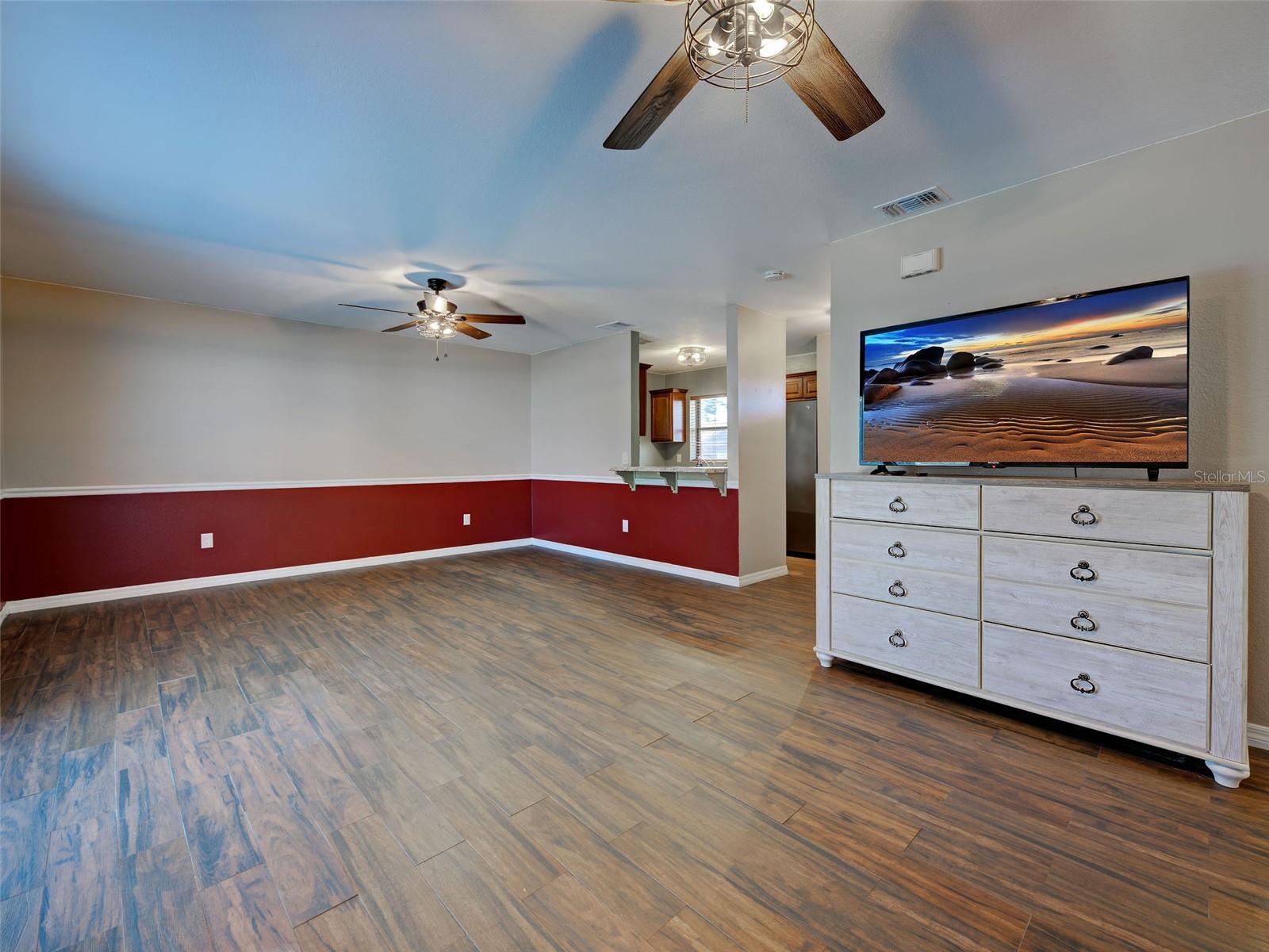 Image 6 of 40 For 5815 Spearman Circle