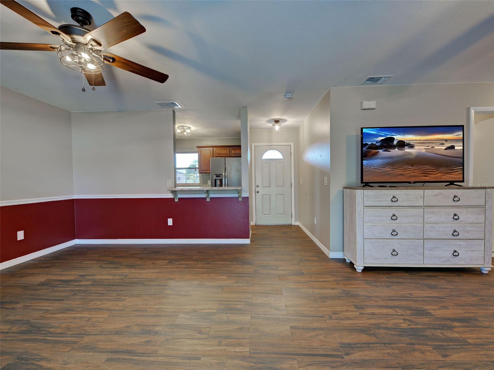 Image 7 of 40 For 5815 Spearman Circle