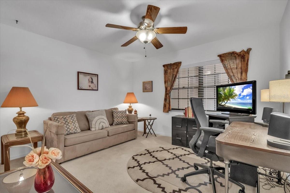 Image 20 of 42 For 23465 Harborview Road 723