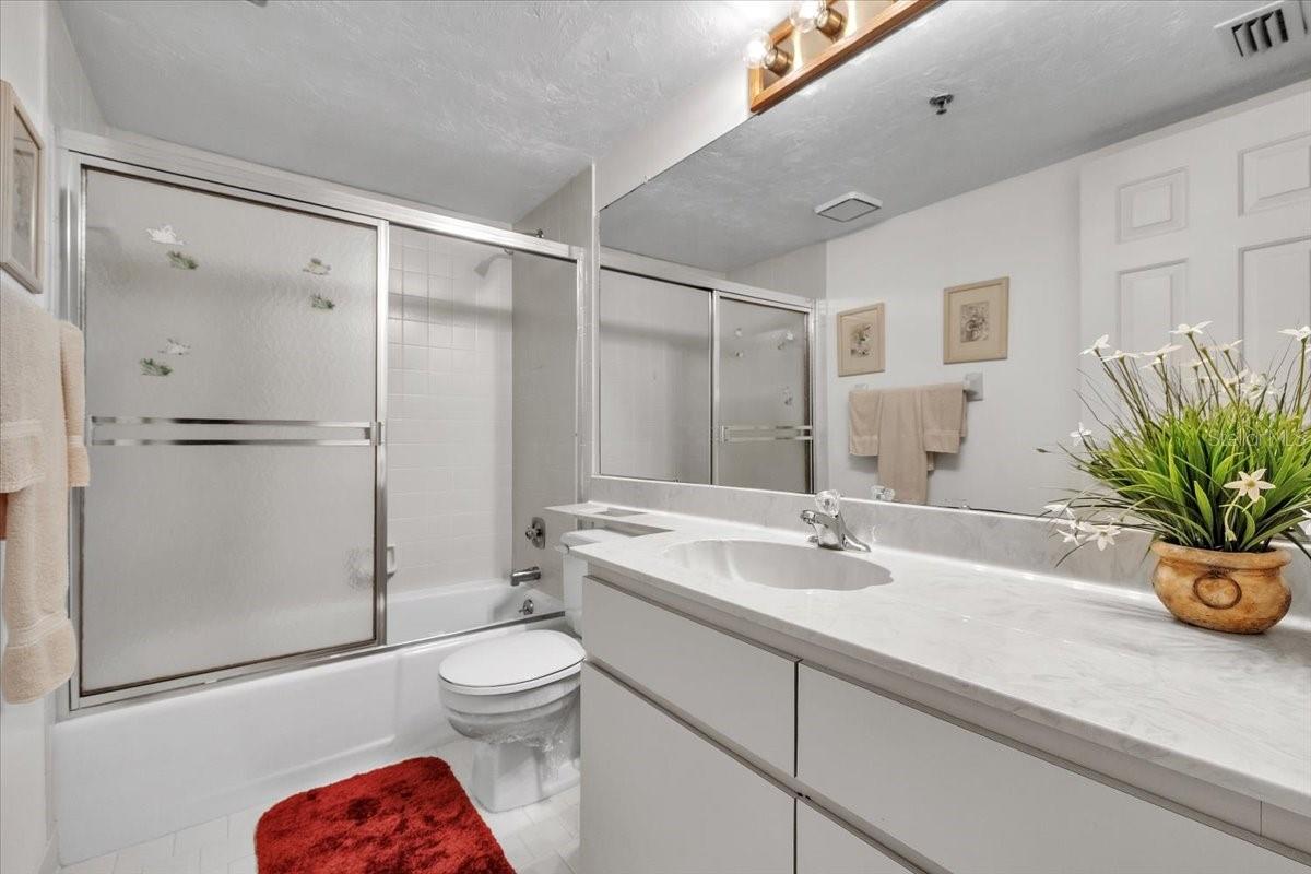 Image 23 of 42 For 23465 Harborview Road 723