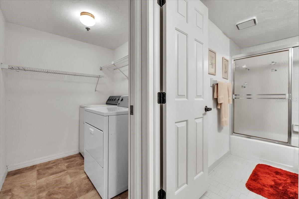 Image 24 of 42 For 23465 Harborview Road 723