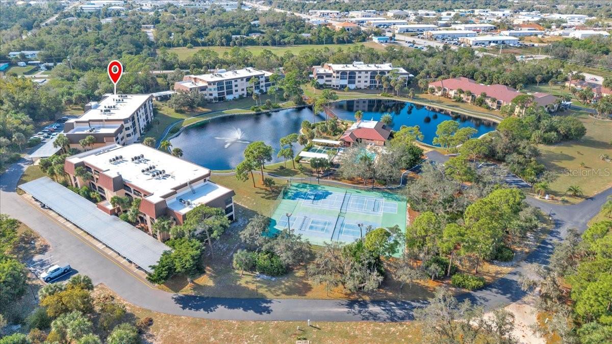 Image 32 of 42 For 23465 Harborview Road 723