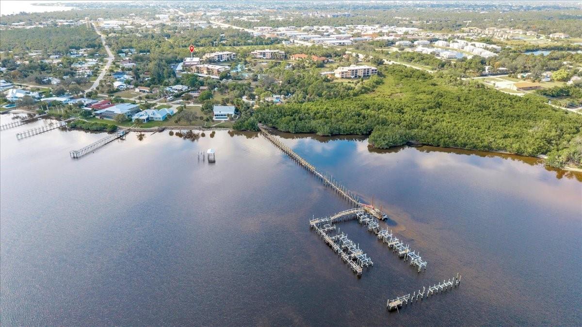 Image 35 of 42 For 23465 Harborview Road 723