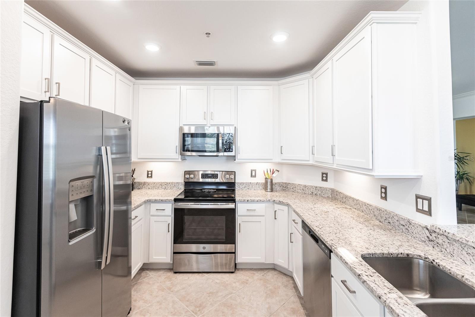 Image 12 of 49 For 14009 Black Beauty Drive 212