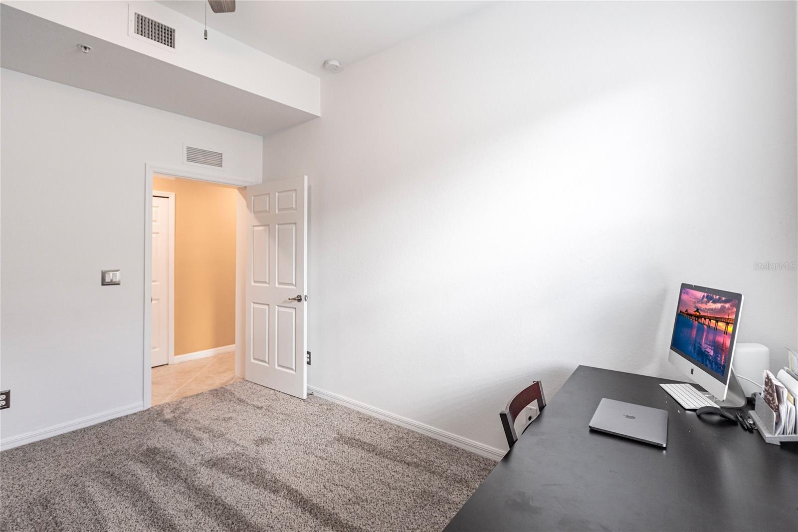 Image 27 of 49 For 14009 Black Beauty Drive 212