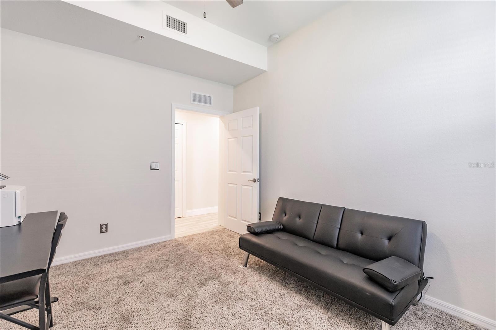 Image 33 of 49 For 14009 Black Beauty Drive 212