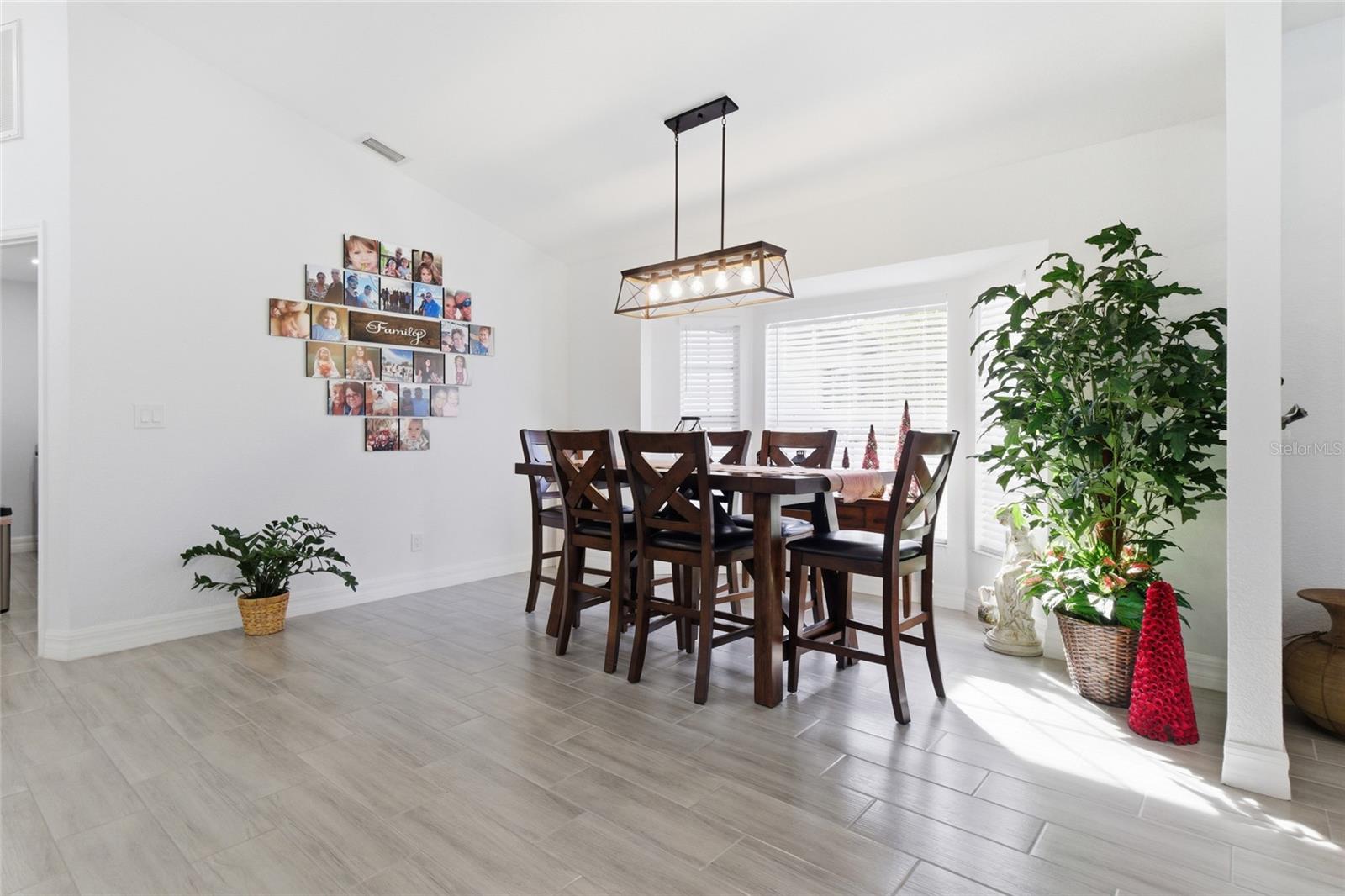 Image 11 of 37 For 5986 Ponce De Leon Boulevard