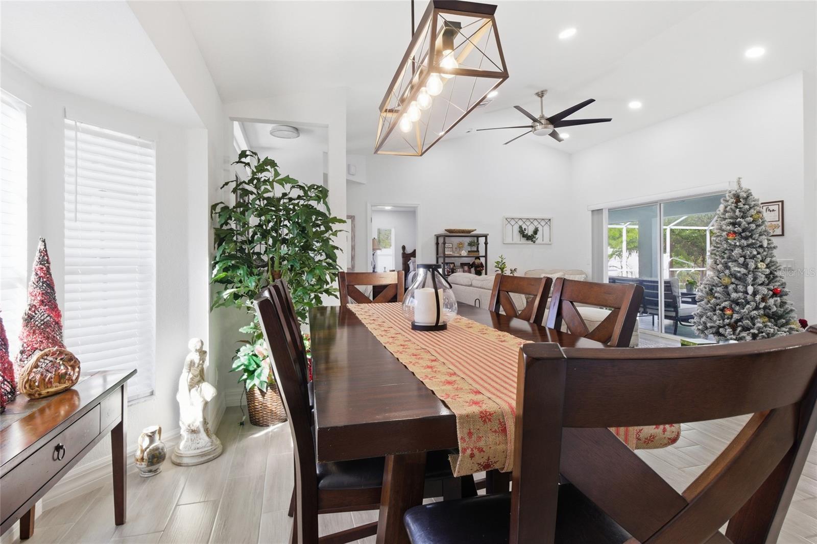 Image 12 of 37 For 5986 Ponce De Leon Boulevard