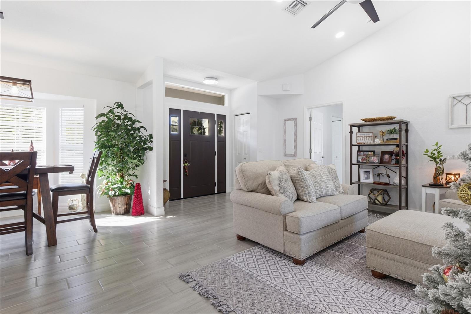 Image 8 of 37 For 5986 Ponce De Leon Boulevard