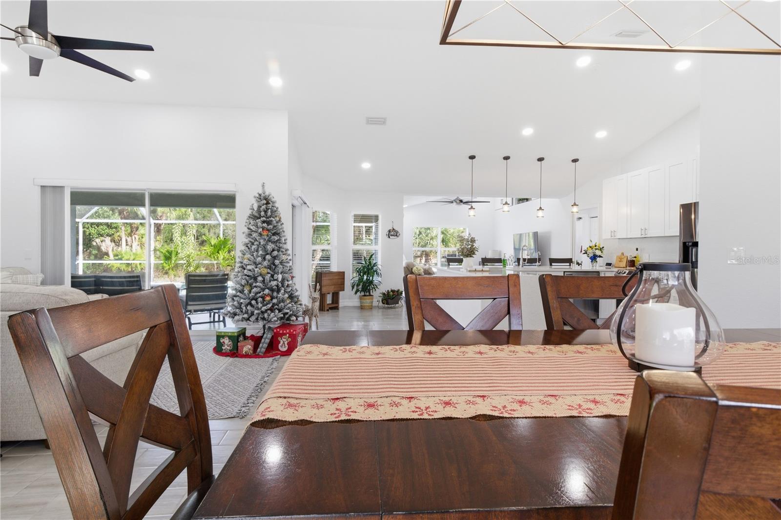 Image 9 of 37 For 5986 Ponce De Leon Boulevard