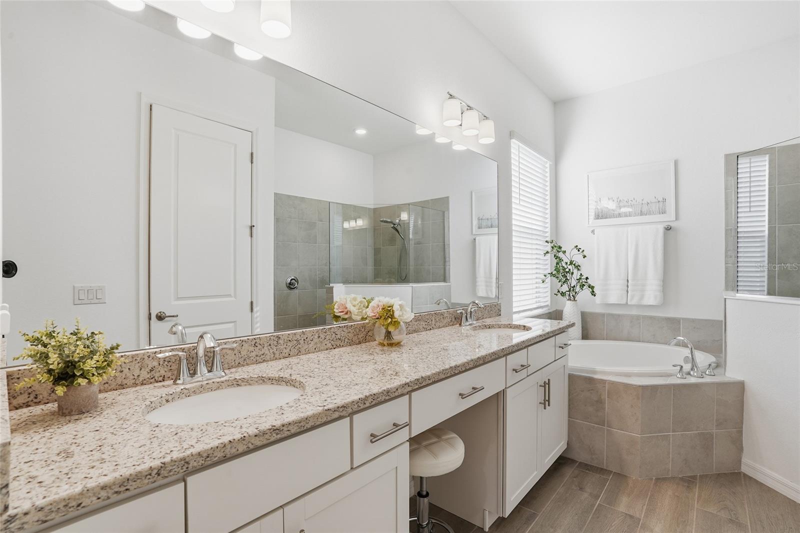 Image 12 of 50 For 14897 Cherry Blossom Way