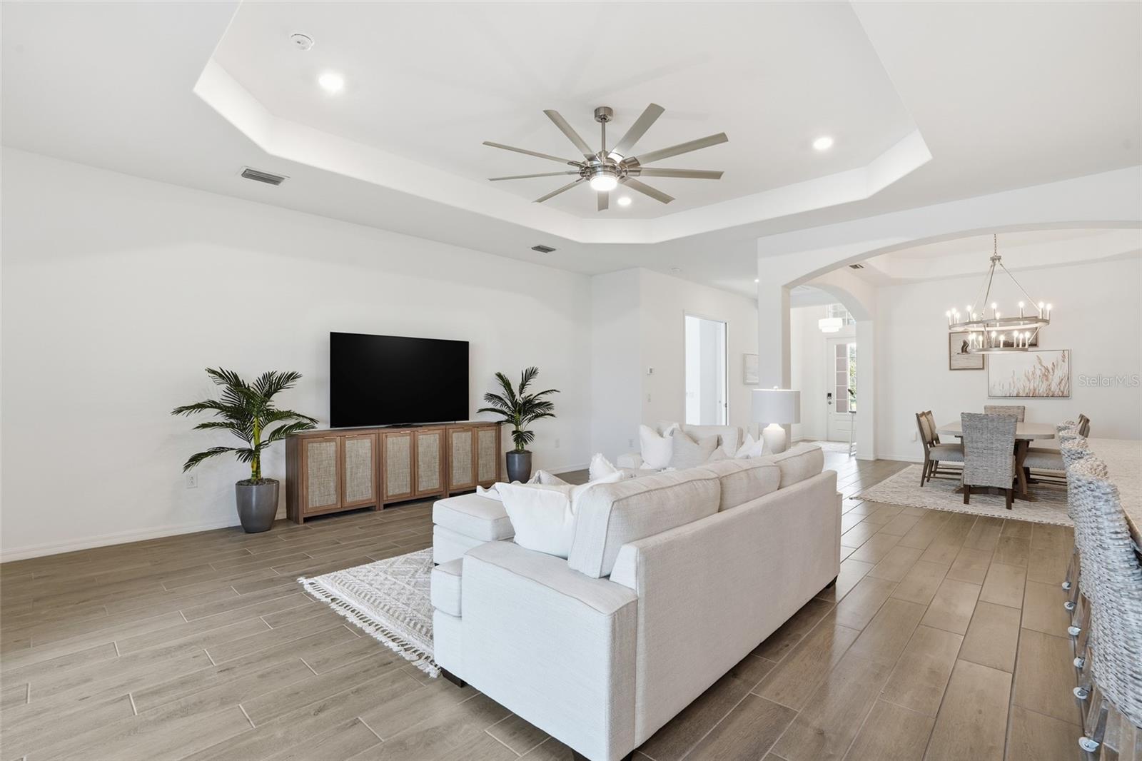 Image 8 of 50 For 14897 Cherry Blossom Way