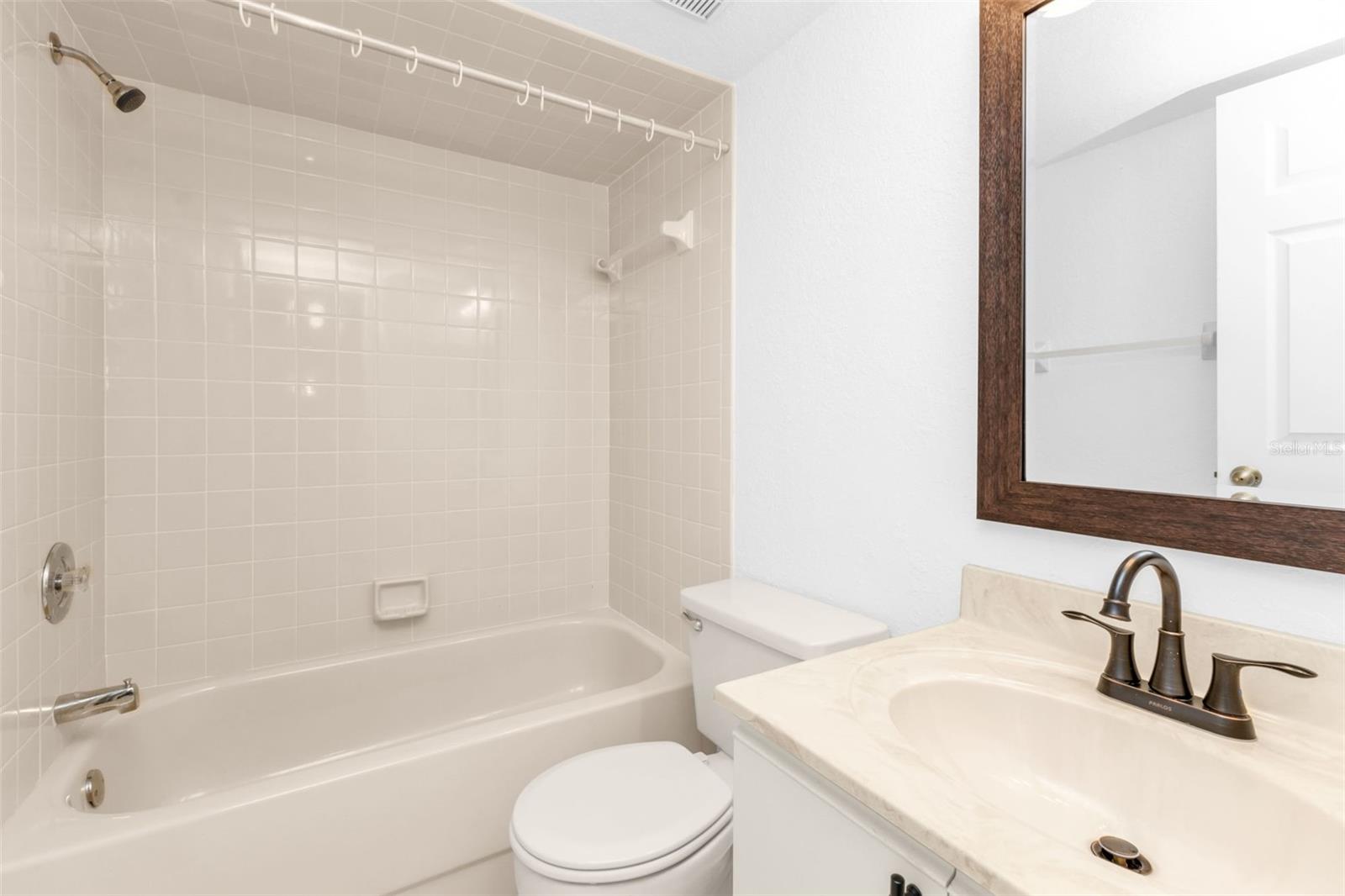 Image 20 of 44 For 175 Kings Highway B6-526