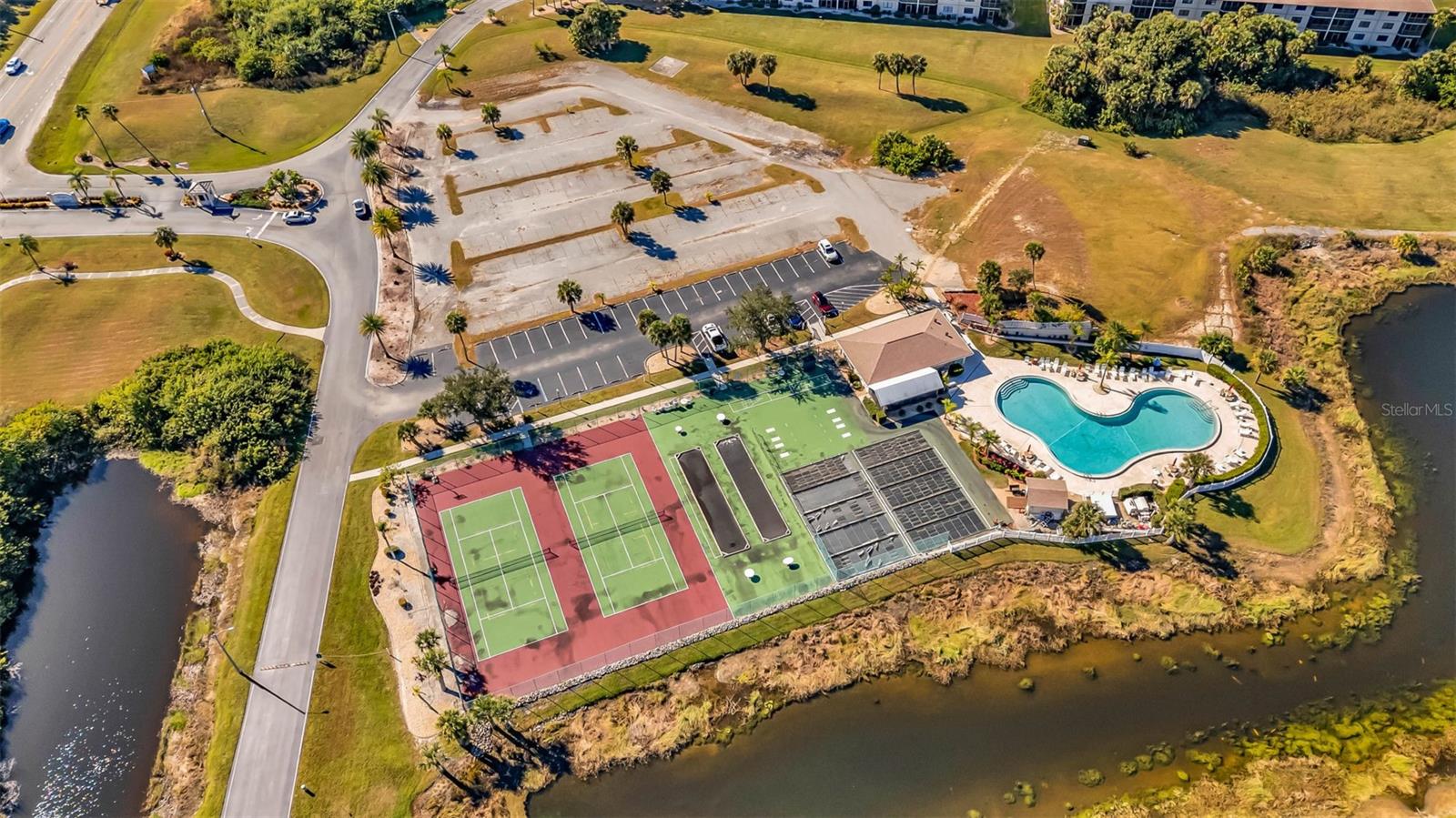 Image 43 of 44 For 175 Kings Highway B6-526