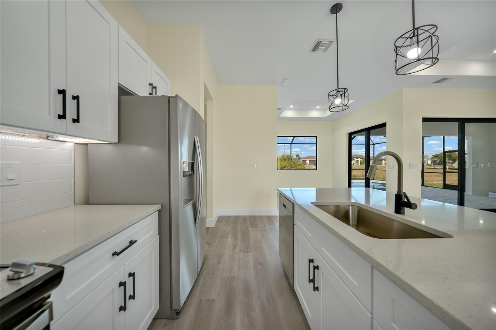 Image 11 of 38 For 3405 8th Terrace