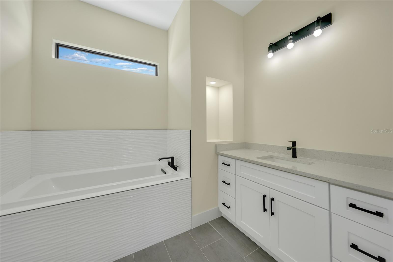 Image 20 of 38 For 3405 8th Terrace