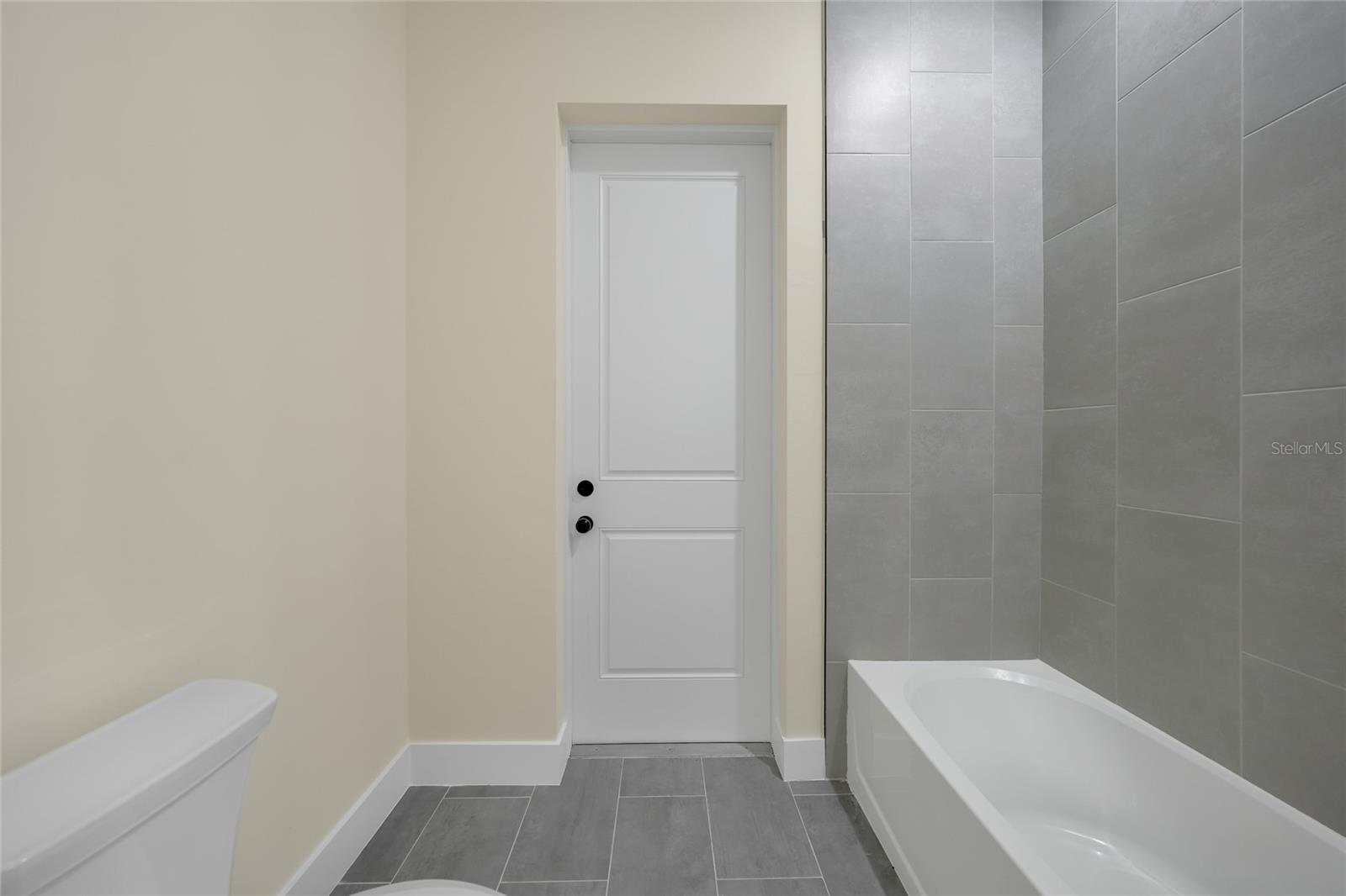 Image 26 of 38 For 3405 8th Terrace