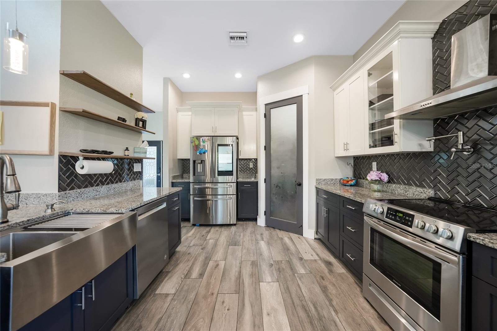 Image 13 of 46 For 38 Holloman Street